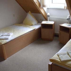 2. Schlafzimmer